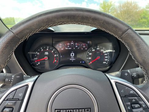 Used 2023 Chevrolet Camaro SS RWD image 32
