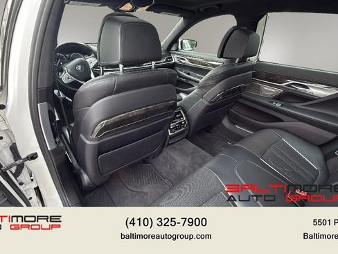 Used 2016 BMW 750i xDrive AWD/4WD image 30