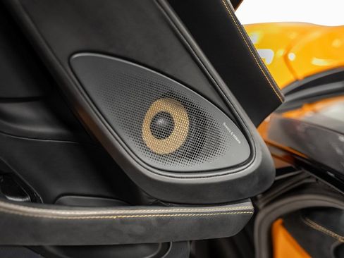 Used 2018 McLaren 570S Spider image 54