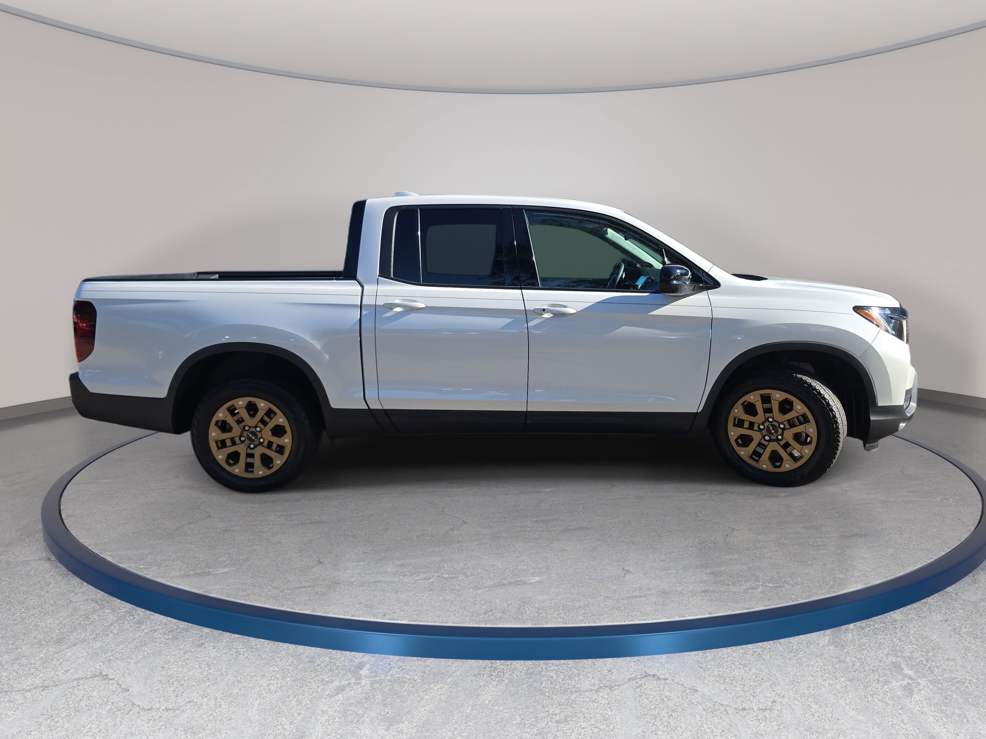Used 2023 Honda Ridgeline Sport image 4