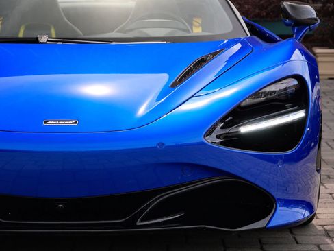 Used 2022 McLaren 720S Luxury RWD image 6