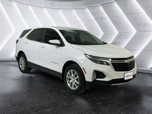 Used 2022 Chevrolet Equinox LT AWD/4WD image 1