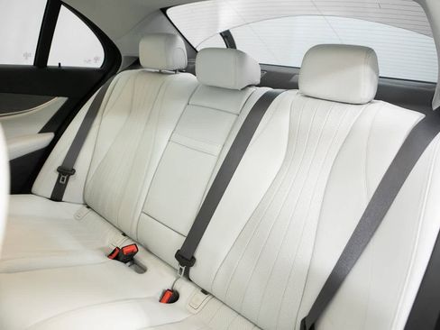 Used 2022 Mercedes-Benz E 350 E 350 image 27