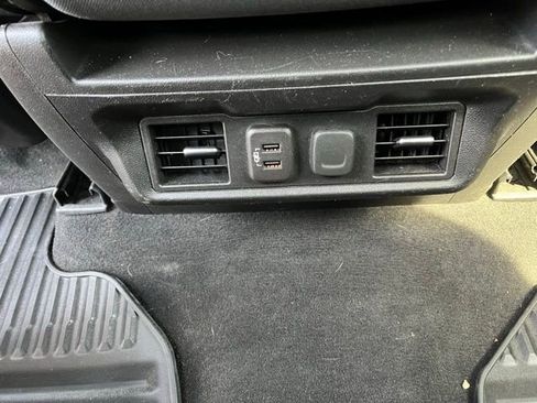 Used 2021 GMC Sierra 1500 SLE w/ Preferred Package image 17