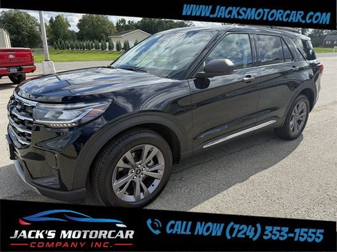 Used 2025 Ford Explorer Active w/ Active Comfort Package AWD/4WD image 3