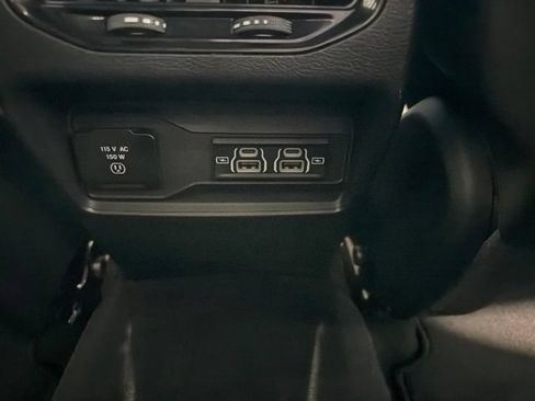 Used 2023 Jeep Grand Cherokee Altitude AWD/4WD image 41
