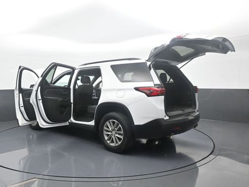 Used 2023 Chevrolet Traverse LT image 78