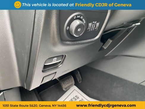 New 2025 Jeep Grand Cherokee Limited w/ Trailer Tow Package image 22