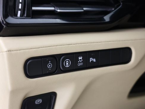 Used 2022 Acura MDX SH-AWD w/ Technology Package image 26