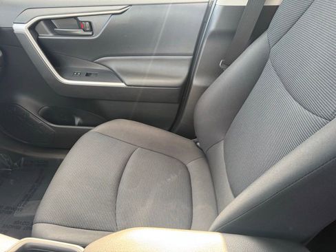 Certified 2023 Toyota RAV4 LE AWD/4WD image 22