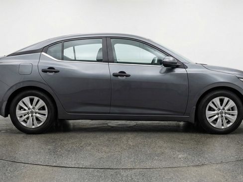 Used 2025 Nissan Sentra S FWD image 8