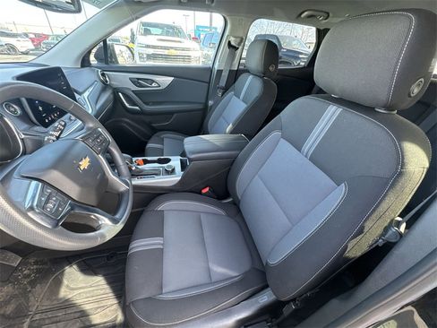 Used 2023 Chevrolet Blazer LT w/ Convenience Package image 11