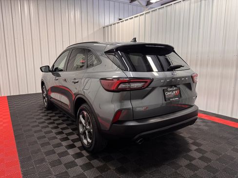 Used 2025 Ford Escape ST-Line w/ Tech Pack #1 AWD/4WD image 2