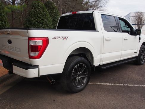 Used 2022 Ford F150 Lariat w/ Equipment Group 502A High AWD/4WD image 8
