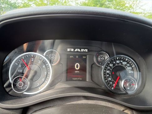 Used 2024 RAM 2500 Big Horn AWD/4WD image 7