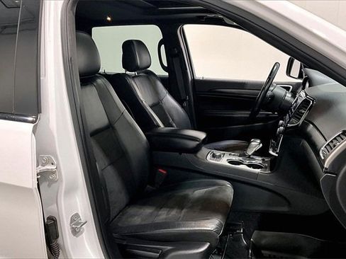 Used 2020 Jeep Grand Cherokee Altitude image 31