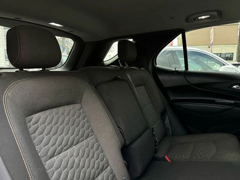 Used 2020 Chevrolet Equinox LT image 17