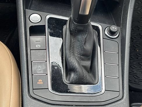 Used 2020 Volkswagen Jetta SEL FWD image 13