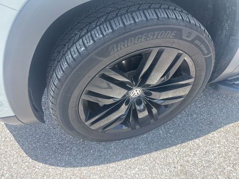 Used 2018 Volkswagen Atlas SEL Premium AWD/4WD image 8