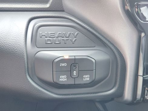 New 2026 RAM 2500 Laramie AWD/4WD image 20