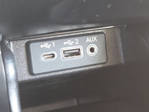 Used 2023 Nissan Maxima SV w/ Floor Mat Group FWD image 8