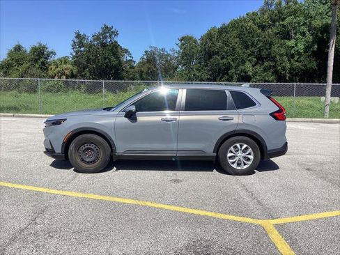 Used 2024 Honda CR-V LX image 4