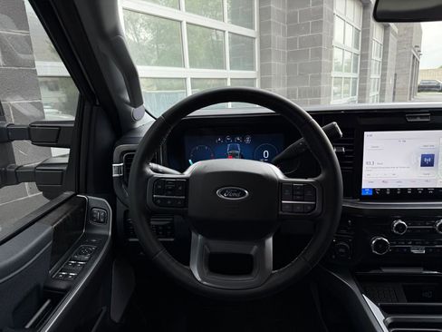 Used 2025 Ford F350 Lariat AWD/4WD image 38