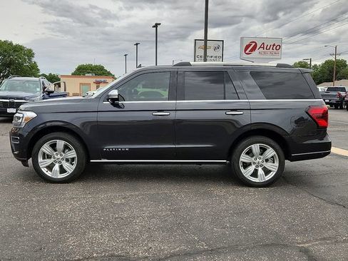 Used 2024 Ford Expedition Platinum AWD/4WD image 2