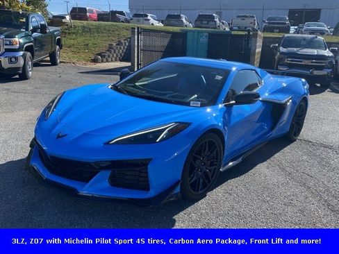 Used 2023 Chevrolet Corvette Z06 w/ Z07 Performance Package image 1