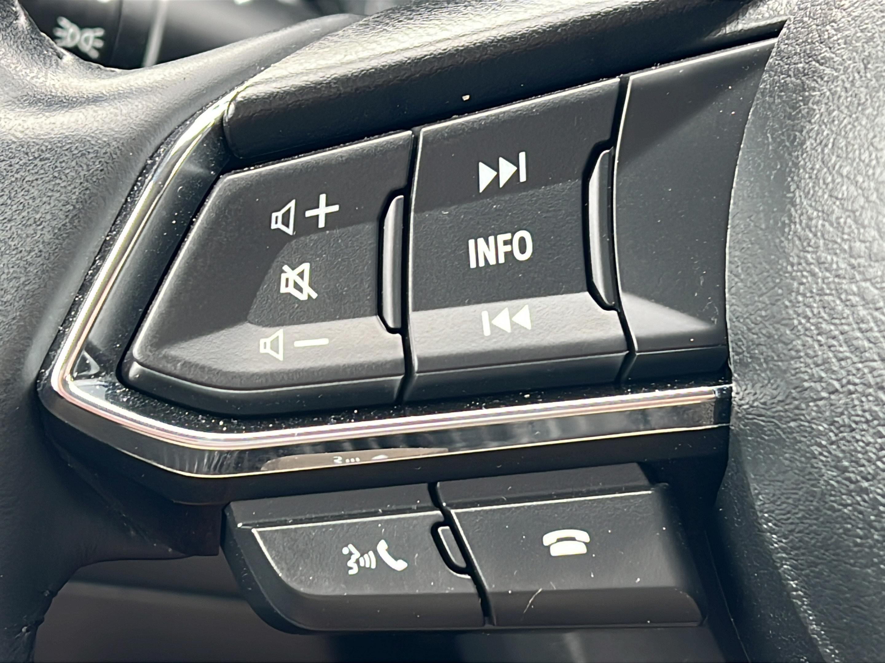 Used 2025 MAZDA CX-5 AWD 2.5 S w/ Select Package image 18