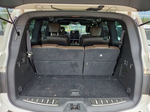 Used 2023 Nissan Armada Platinum w/ Captain's Chairs Package RWD image 13