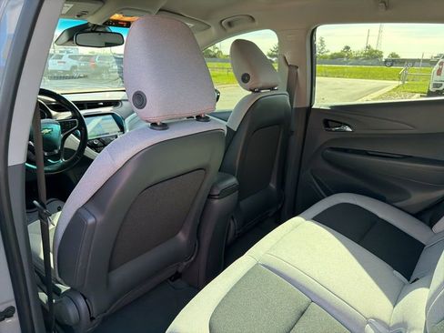 Used 2020 Chevrolet Bolt LT FWD image 15