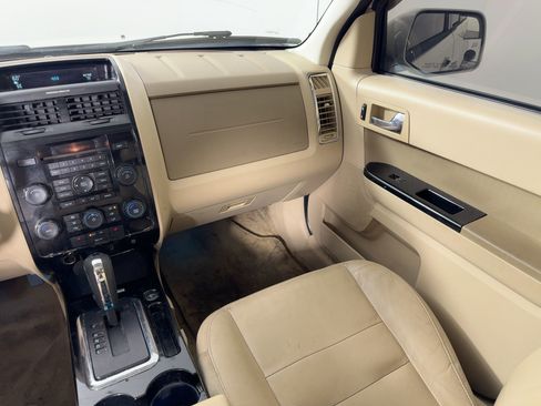 Used 2011 Ford Escape Limited w/ 302A Rapid Spec Order Code image 27