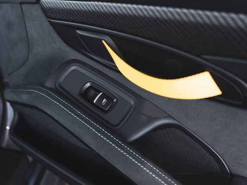 Used 2023 Porsche 718 Cayman GT4 RS image 34