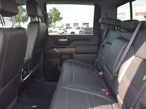Used 2023 GMC Sierra 3500 Denali w/ Technology Package AWD/4WD image 19