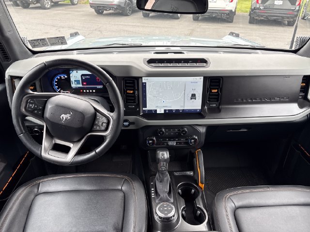 Used 2023 Ford Bronco Badlands w/ Sasquatch Package AWD/4WD image 12