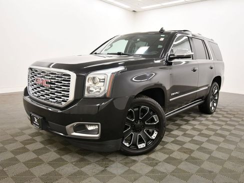 Used 2020 GMC Yukon Denali w/ Denali Ultimate Package image 2