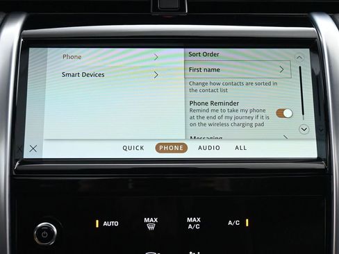 Used 2022 Land Rover Discovery Sport SE image 28