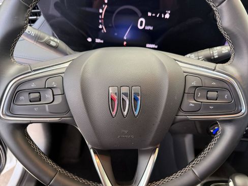 Used 2025 Buick Encore GX Preferred image 25