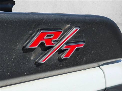 Used 2015 Dodge Challenger R/T Plus RWD image 27