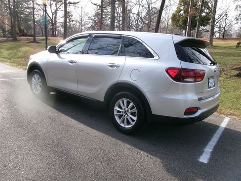 Used 2020 Kia Sorento L image 10