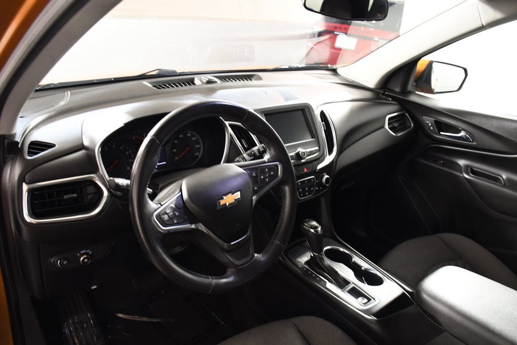 Used 2018 Chevrolet Equinox LT FWD image 12