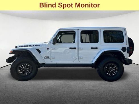Used 2025 Jeep Wrangler Unlimited Rubicon w/ XTREMEE 35" Tire Package AWD/4WD image 6
