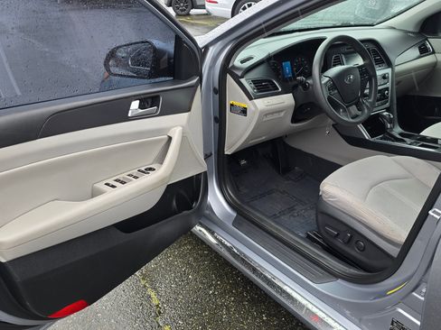 Used 2016 Hyundai Sonata Sport FWD image 21