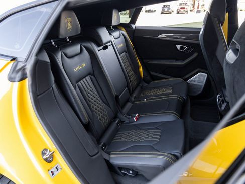 Used 2024 Lamborghini Urus Performante image 45
