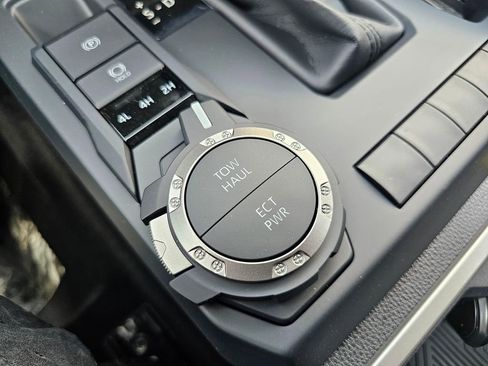 New 2026 Toyota Tacoma SR5 AWD/4WD image 34