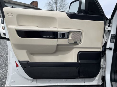 Used 2012 Land Rover Range Rover HSE LUX image 8