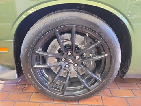 Used 2019 Dodge Challenger R/T Scat Pack w/ Shaker Package image 5