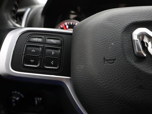 Used 2022 RAM 2500 Big Horn w/ Night Edition AWD/4WD image 15