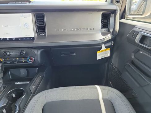 New 2026 Ford Bronco 2-Door AWD/4WD image 15